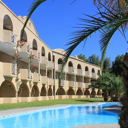 فندق Royal لينثوس