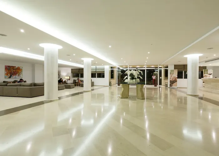 Royal 酒店 林都斯