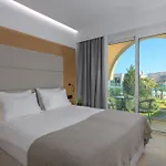 Royal 5*