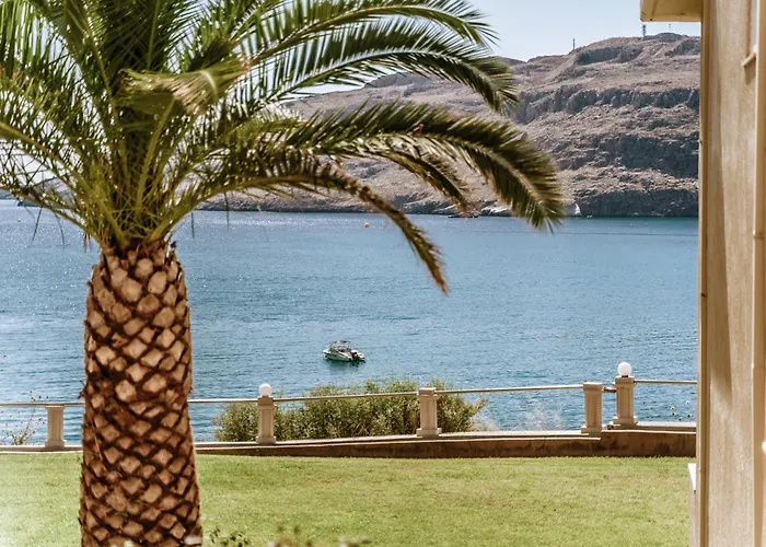 Royal فندق